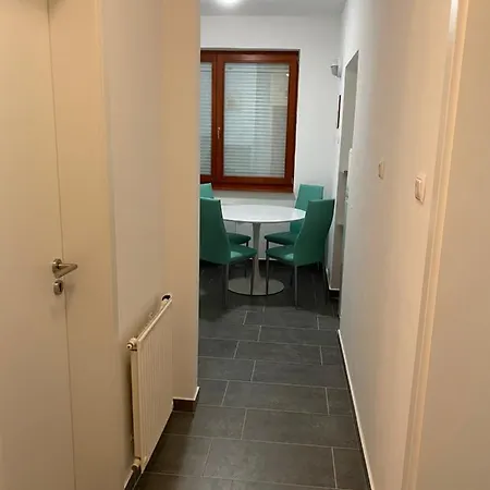 Bella Apartment Balatonalmadi
